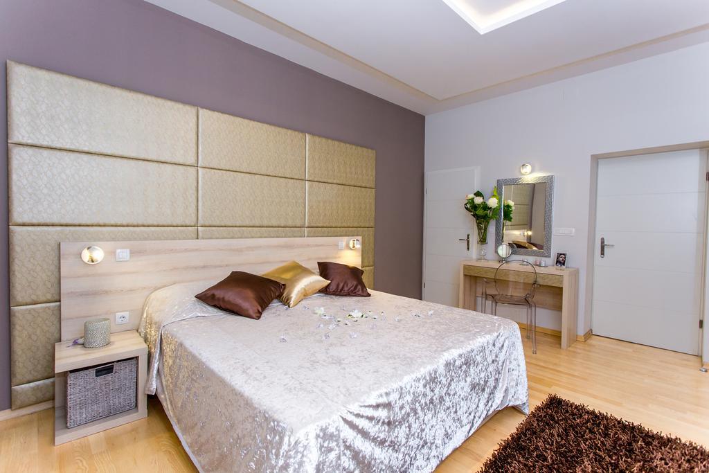 Apartment Mirela Спліт Екстер'єр фото