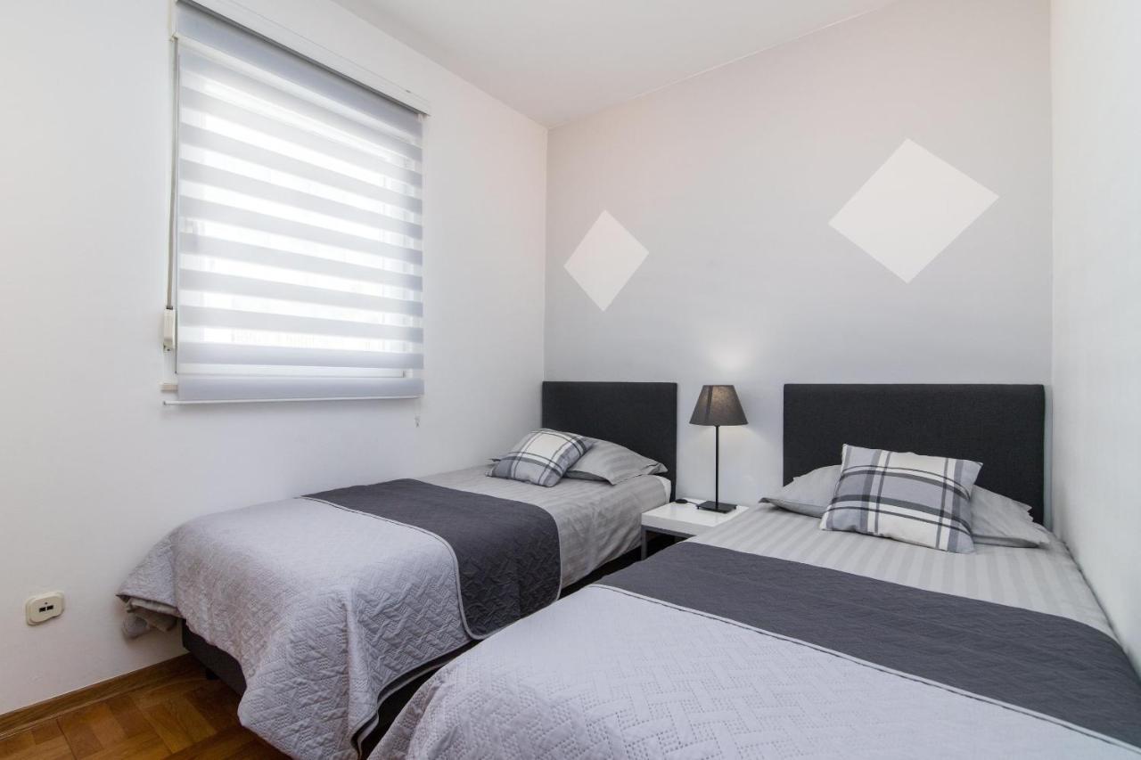 Apartment Mirela Спліт Екстер'єр фото